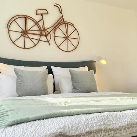 Goldberg, Balkon, Smarttv Apartment Halle (Saale)